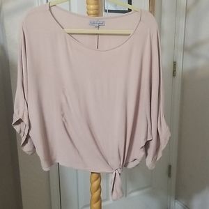 Scoop Blouse with knot on side